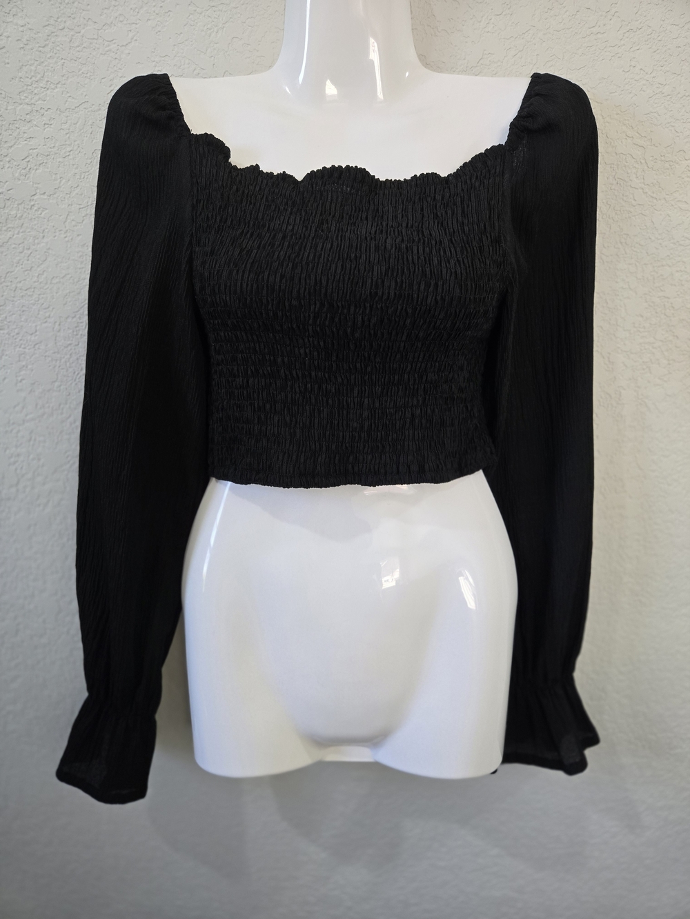 ROMWE Black Smocked Square Neck Long Sleeve Crop Top